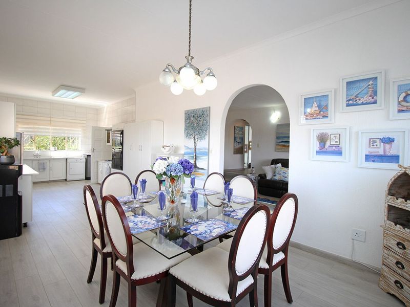 House For Sale in Roodekrans - Photo 2