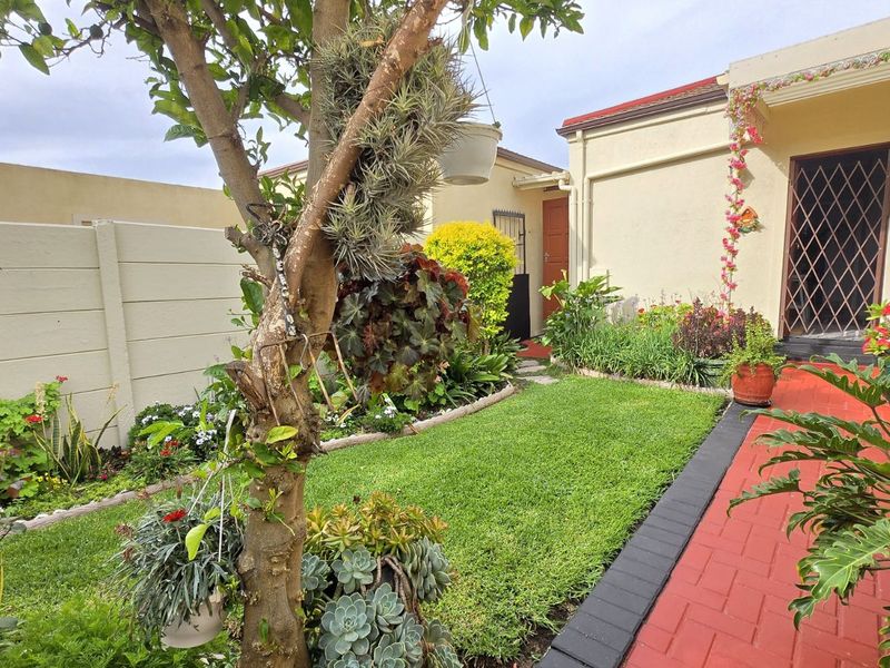 Townhouse For Sale in Anchorage Park - Photo 2