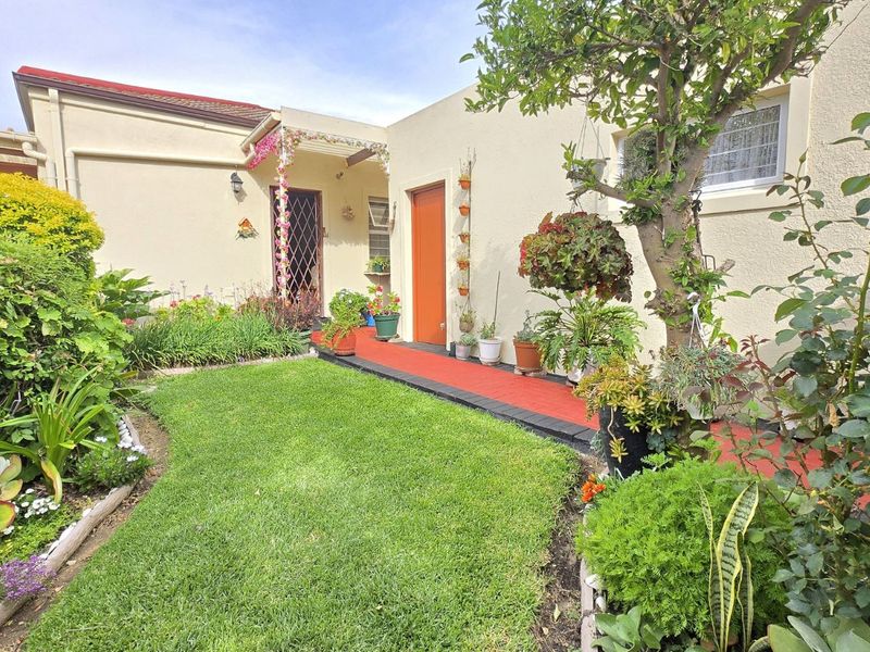 Townhouse For Sale in Anchorage Park - Photo 3