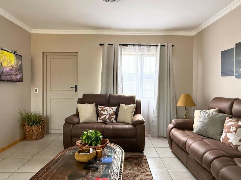 House For Sale in Kleinbaai - Photo 5