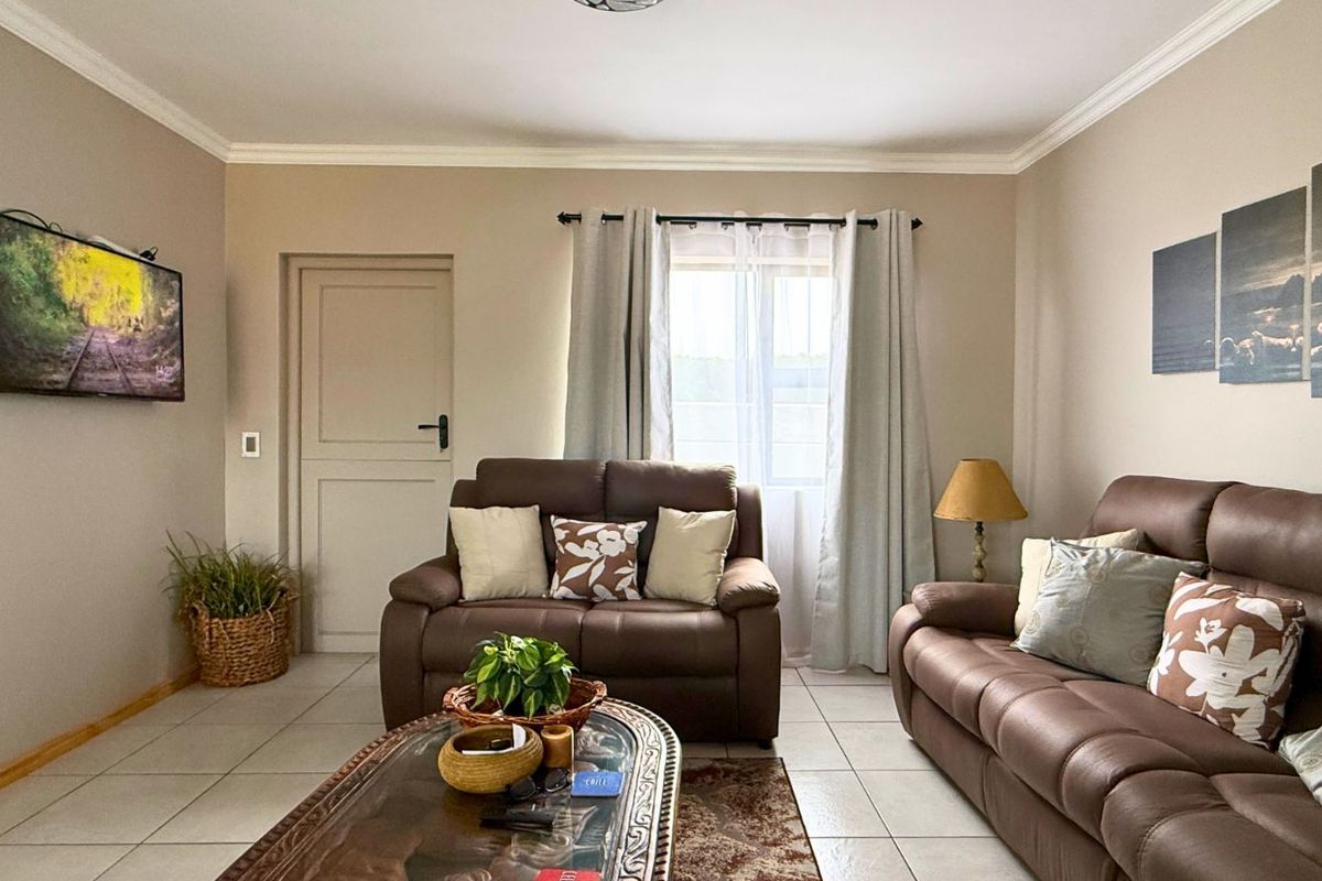 House For Sale in Kleinbaai - Photo 5