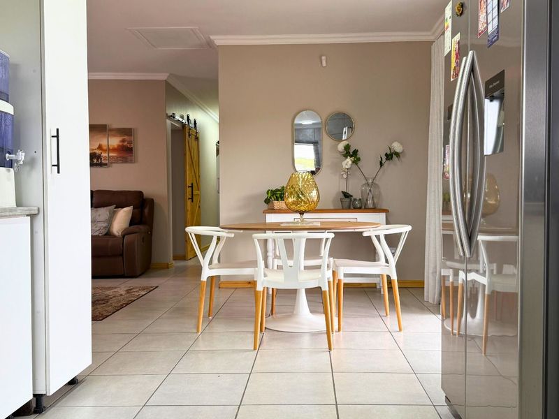 House For Sale in Kleinbaai - Photo 8