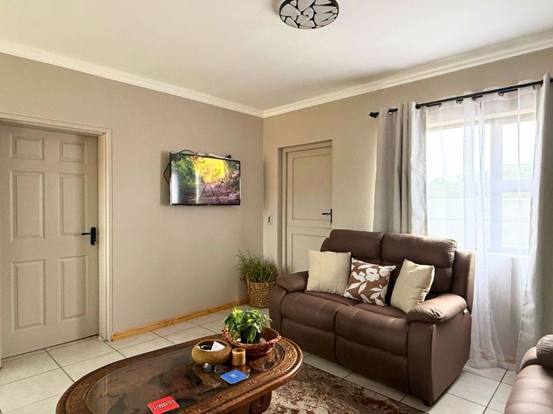 House For Sale in Kleinbaai - Photo 6