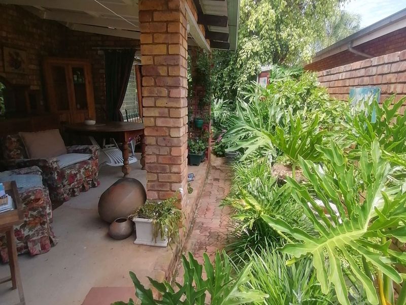 Townhouse For Sale in Bela Bela Central - Photo 7