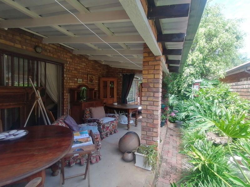 Townhouse For Sale in Bela Bela Central - Photo 6