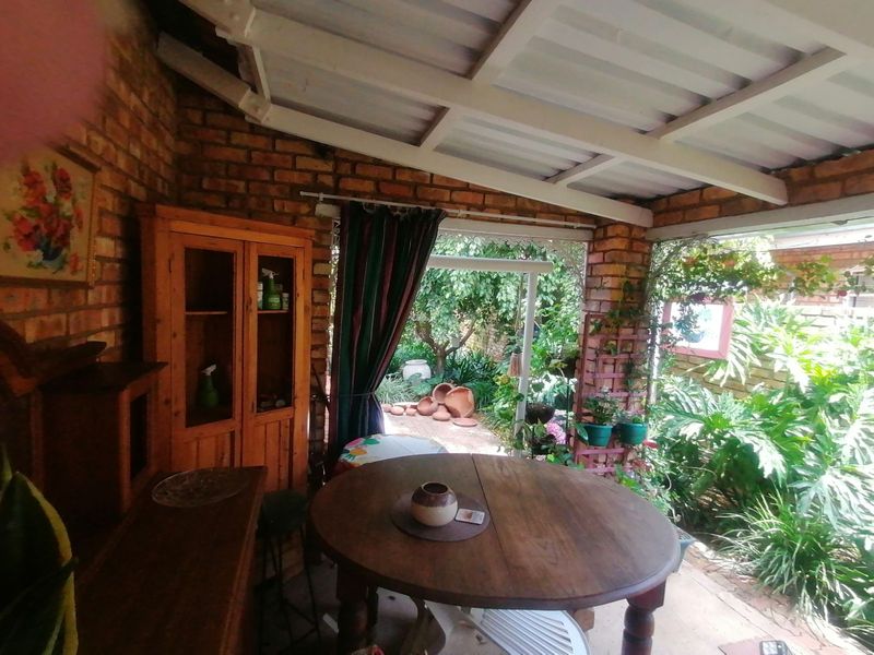 Townhouse For Sale in Bela Bela Central - Photo 2