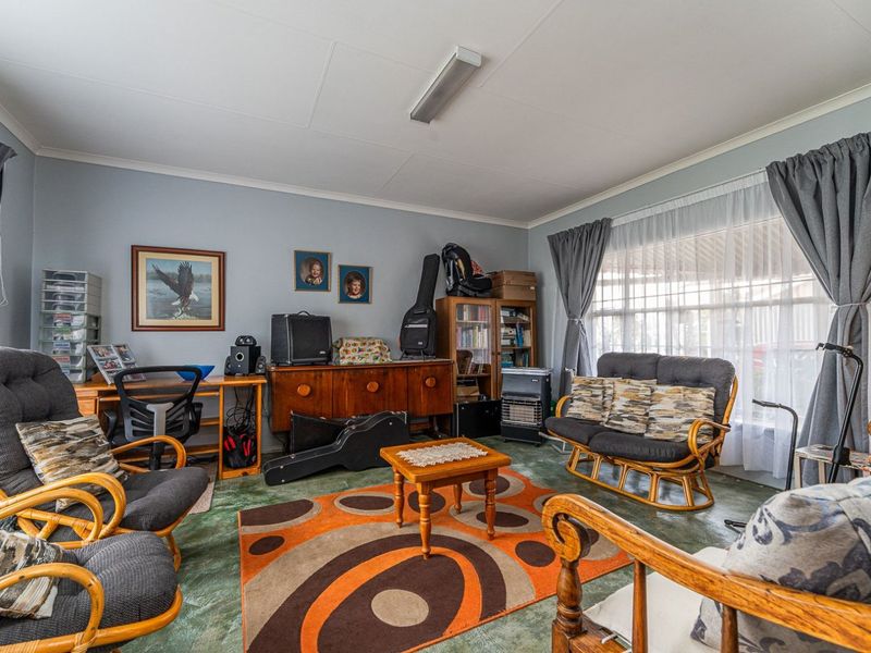 House For Sale in Witpoortjie - Photo 9