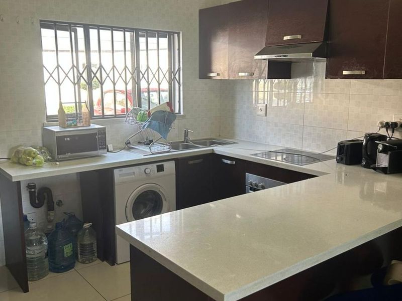 Apartment To Rent in Summerset - Photo 2