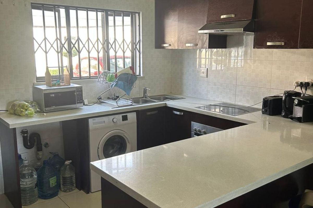 Apartment To Rent in Summerset - Photo 2