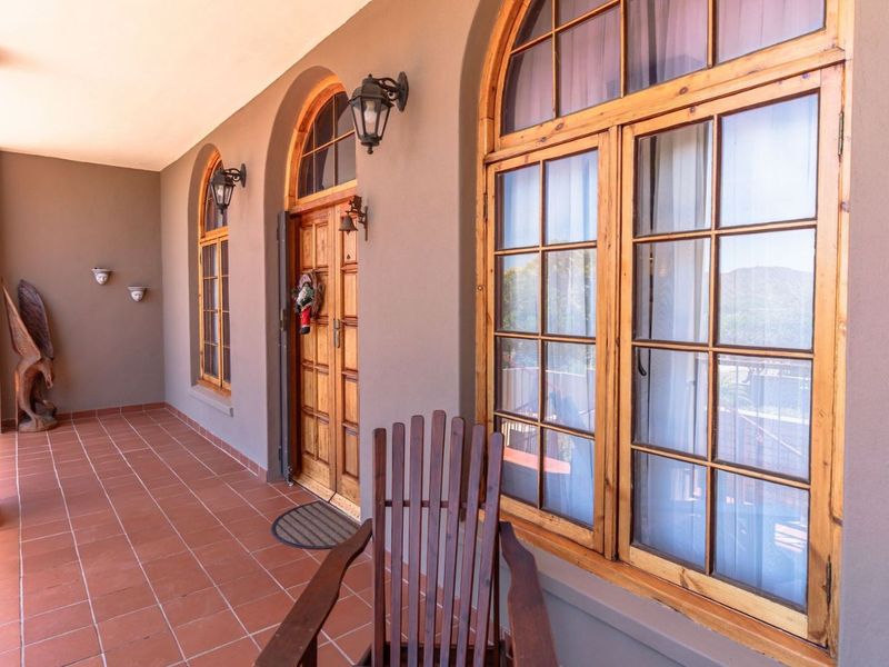 House For Sale in Montagu Central - Photo 6