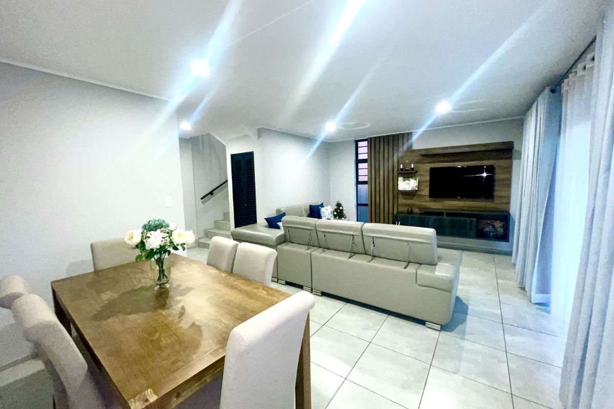 Townhouse For Sale in Rooihuiskraal North - Photo 3