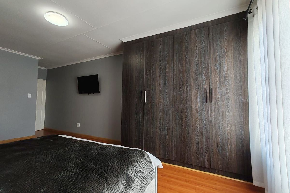 Apartment For Sale in Fairleads - Photo 5