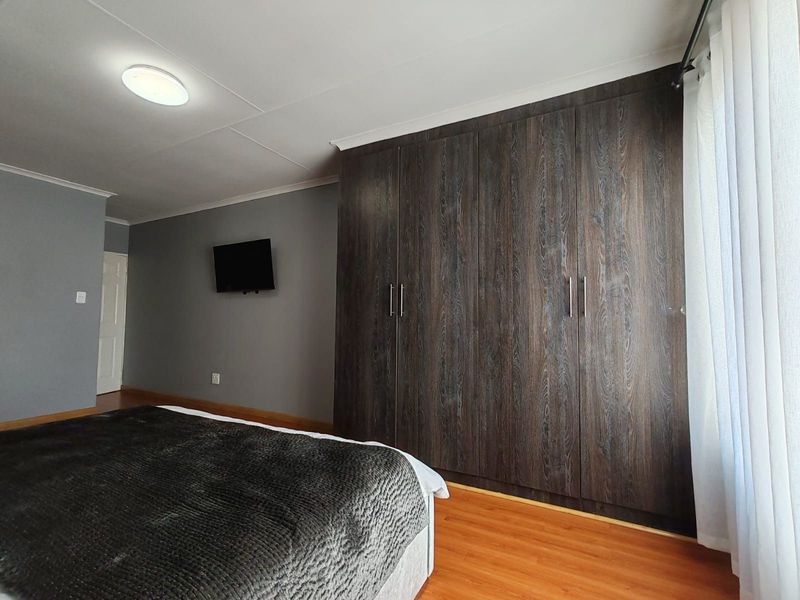 Apartment For Sale in Fairleads - Photo 5