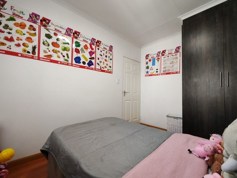 Apartment For Sale in Fairleads - Photo 2