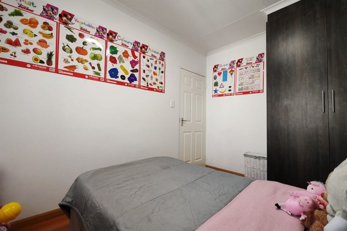 Apartment For Sale in Fairleads - Photo 2