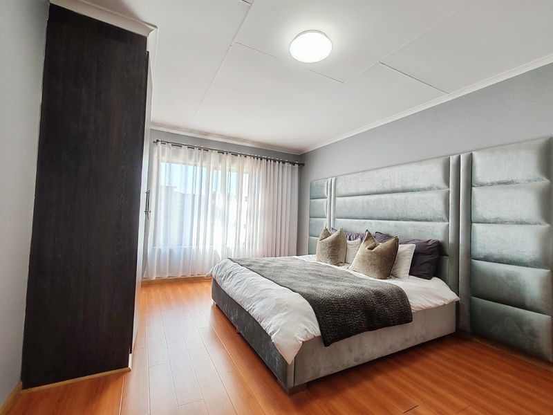 Apartment For Sale in Fairleads - Photo 2