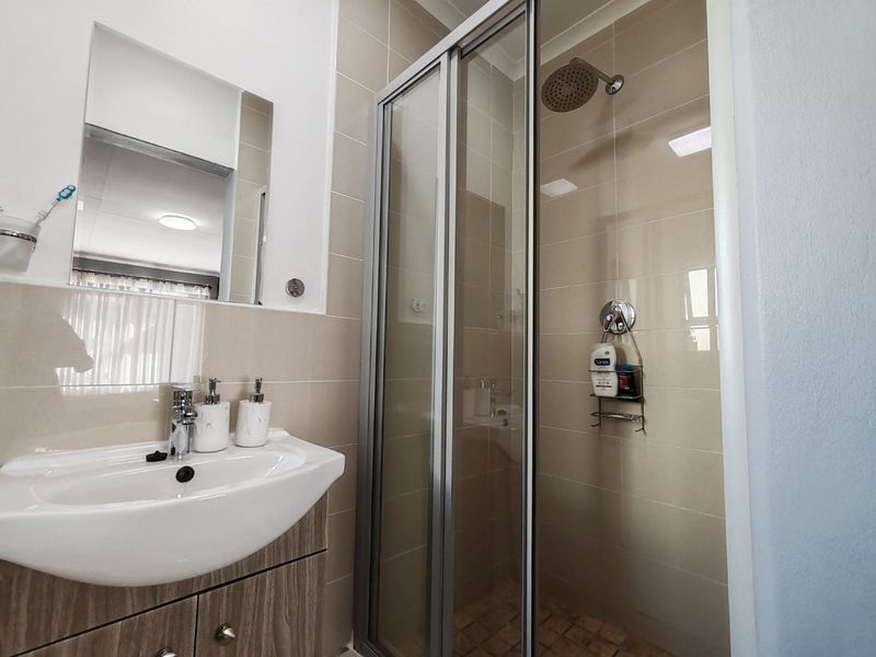 Apartment For Sale in Fairleads - Photo 9