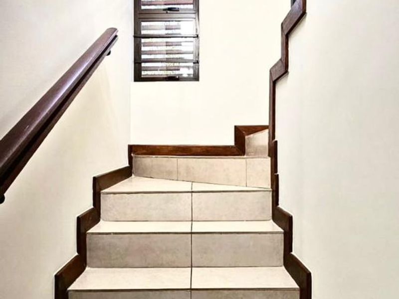 Townhouse To Rent in Menlo Park - Photo 9