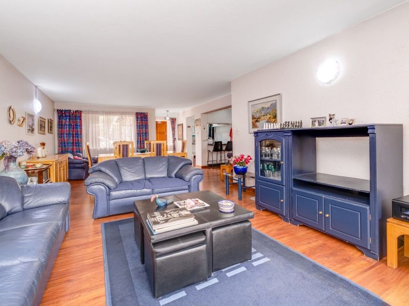 Townhouse For Sale in Fairland - Photo 3