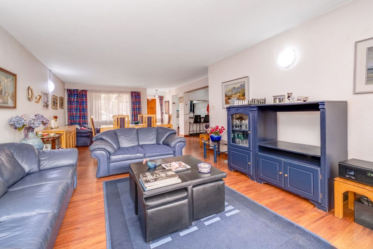 Townhouse For Sale in Fairland - Photo 3