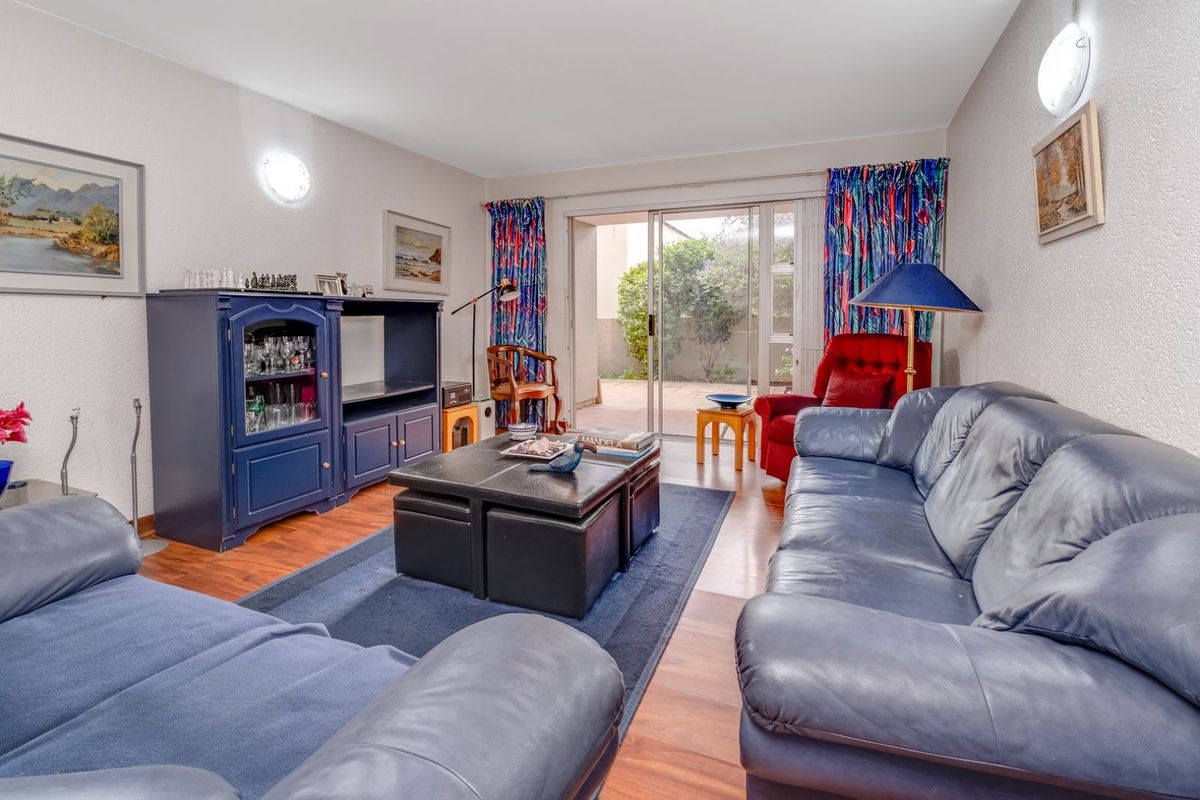 Townhouse For Sale in Fairland - Photo 4