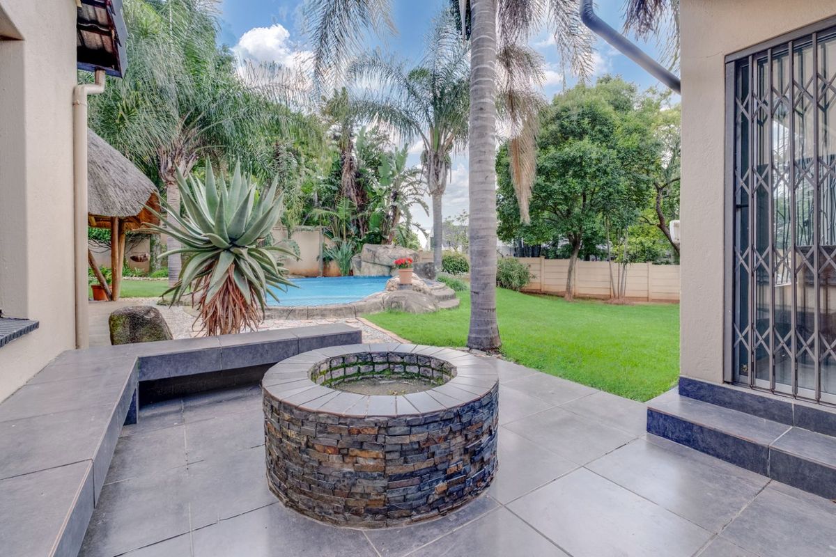 House For Sale in Randpark Ridge - Photo 3