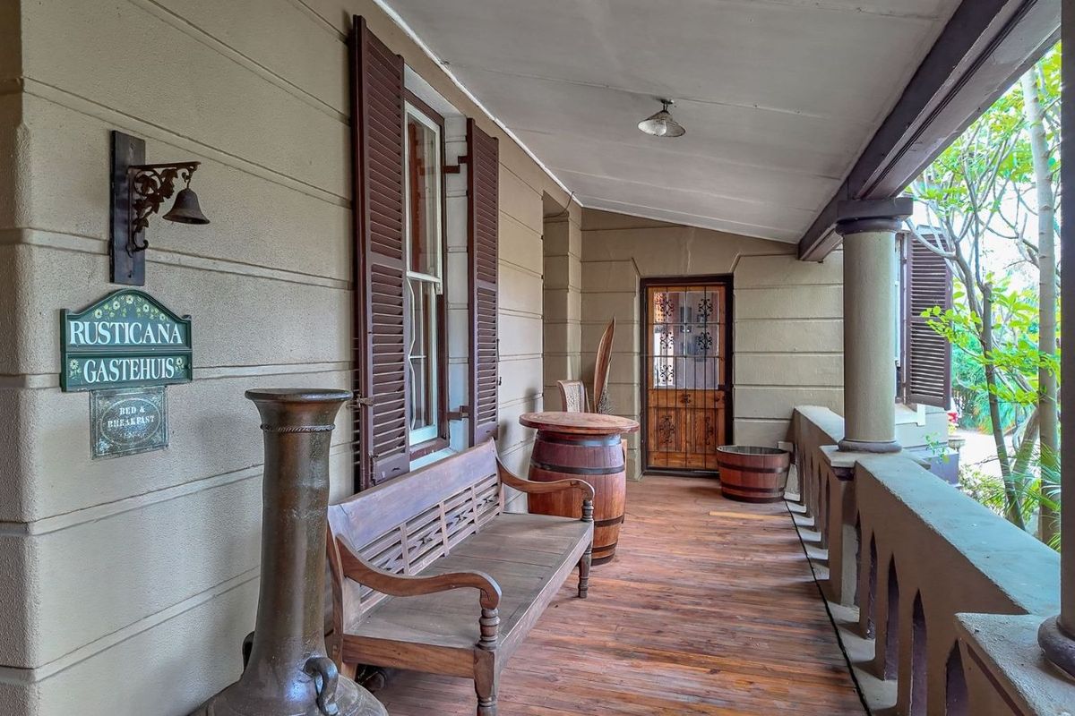 Guest House For Sale in Riversdale Central - Photo 4