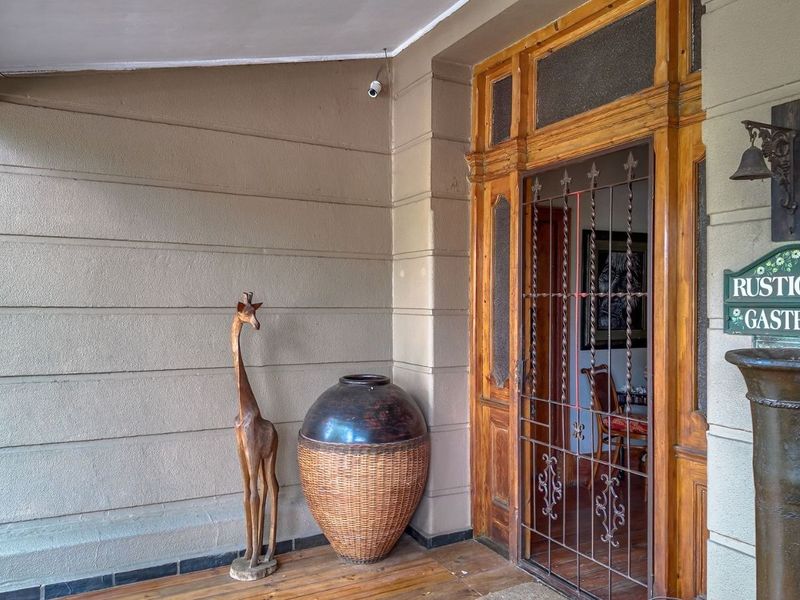Guest House For Sale in Riversdale Central - Photo 5