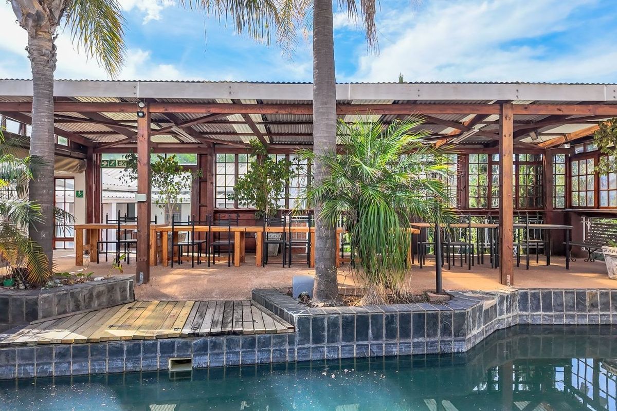 Guest House For Sale in Riversdale Central - Photo 2