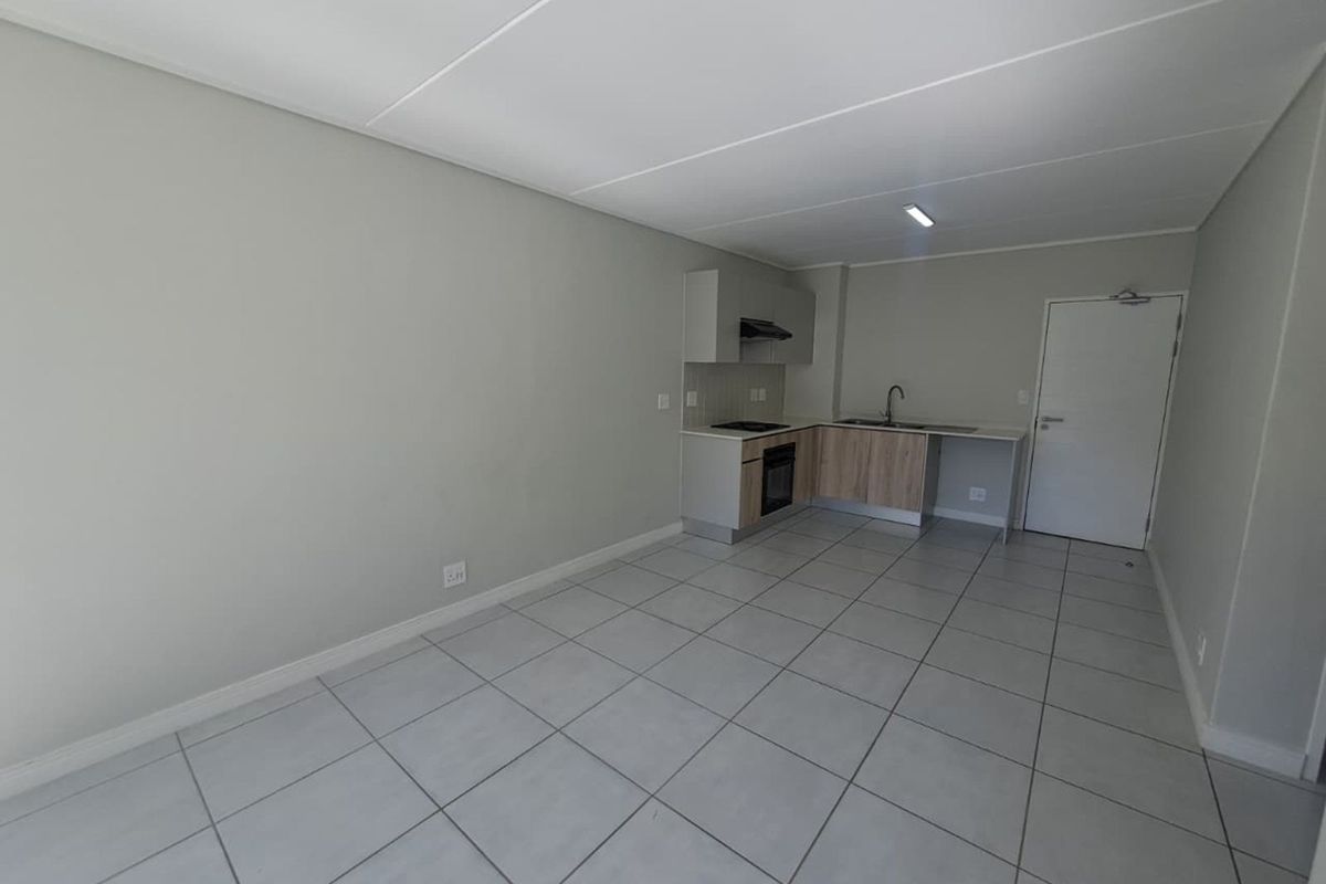 Apartment To Rent in Mooikloof Manor - Photo 4