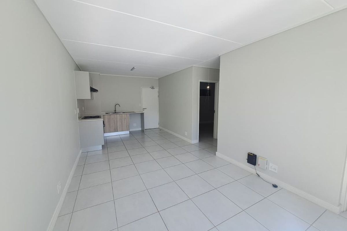 Apartment To Rent in Mooikloof Manor - Photo 3