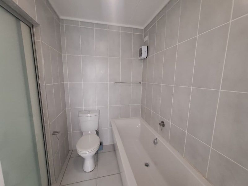 Apartment To Rent in Mooikloof Manor - Photo 8