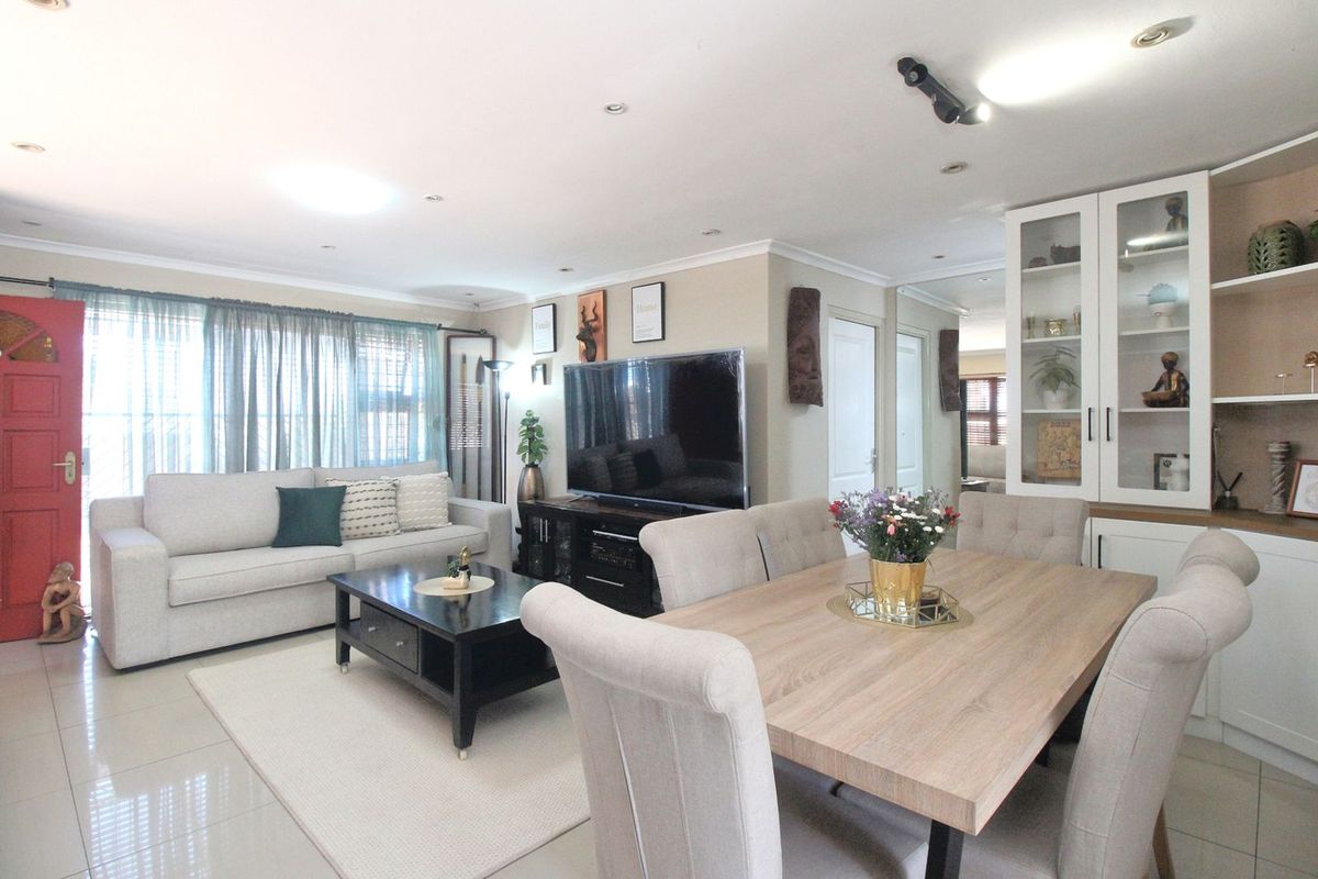 House For Sale in Rouxville - Photo 3