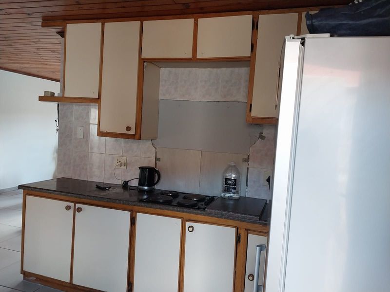 House For Sale in Mossel Bay Ext 26 - Photo 6