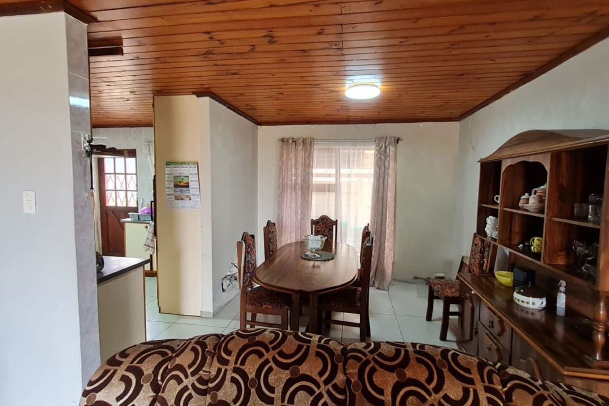 House For Sale in Mossel Bay Ext 26 - Photo 3