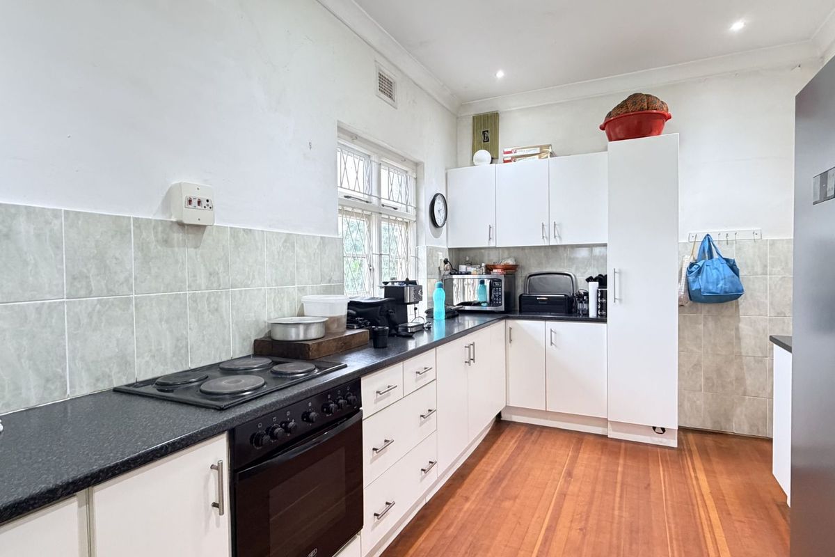 House For Sale in Sea View - Photo 3