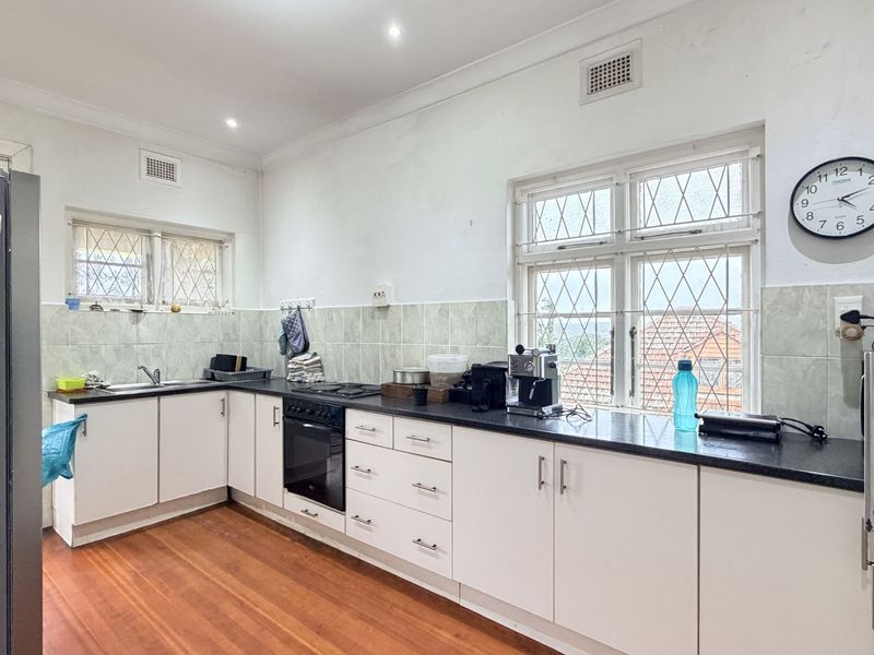 House For Sale in Sea View - Photo 4