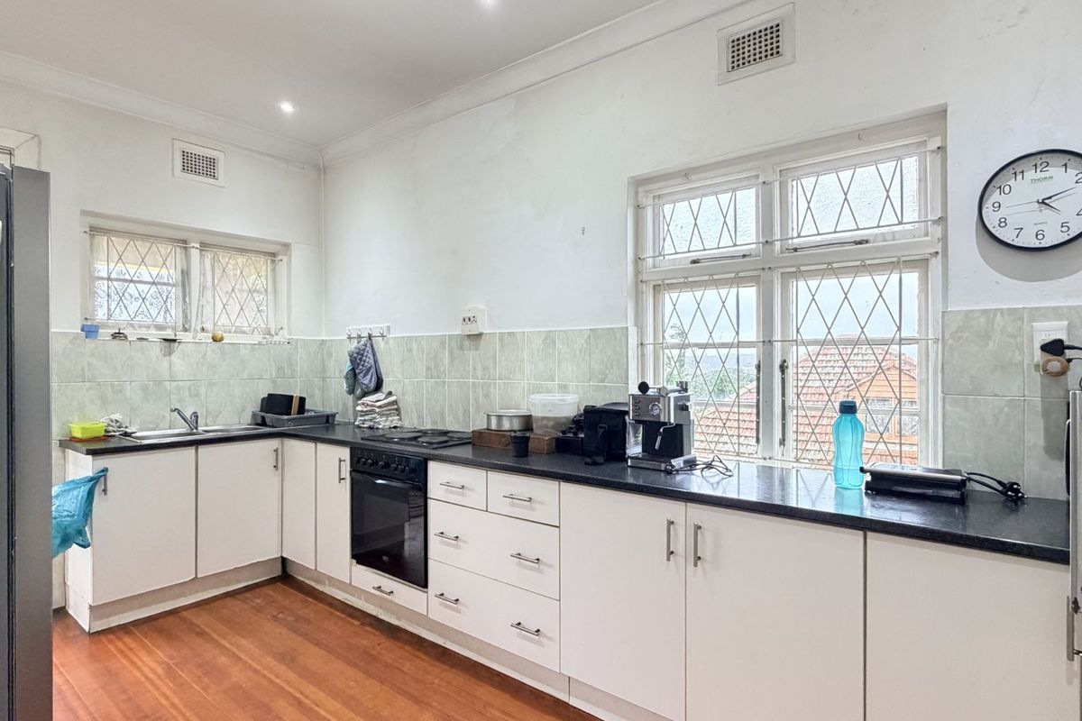 House For Sale in Sea View - Photo 4