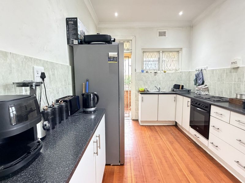 House For Sale in Sea View - Photo 5