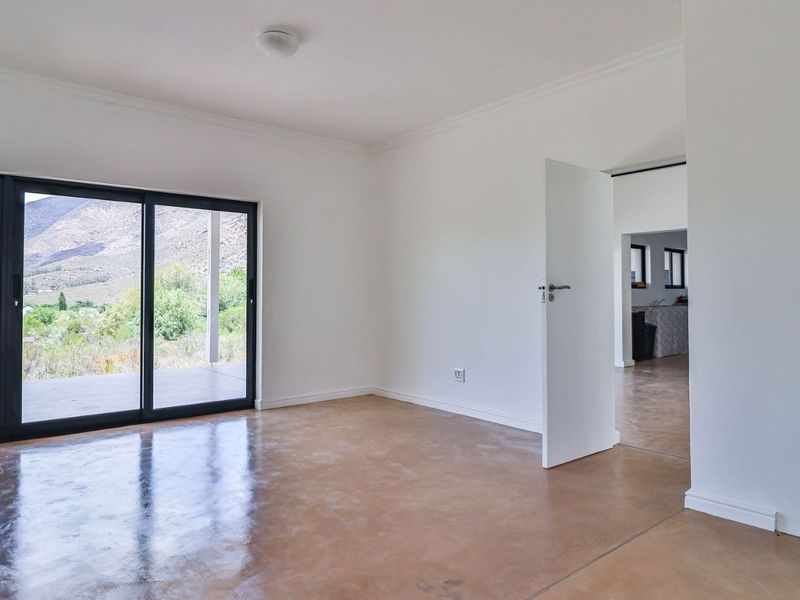 House For Sale in Montagu Central - Photo 10