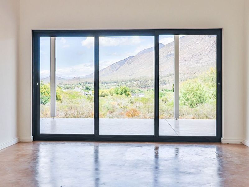 House For Sale in Montagu Central - Photo 3