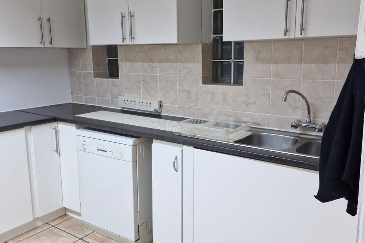 House For Sale in Fonteine Park - Photo 5