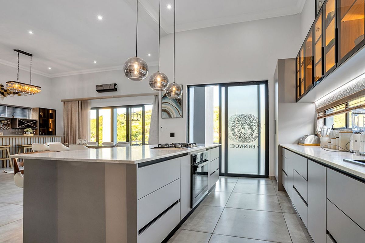House To Rent in The Hills Game Reserve Estate - Photo 2