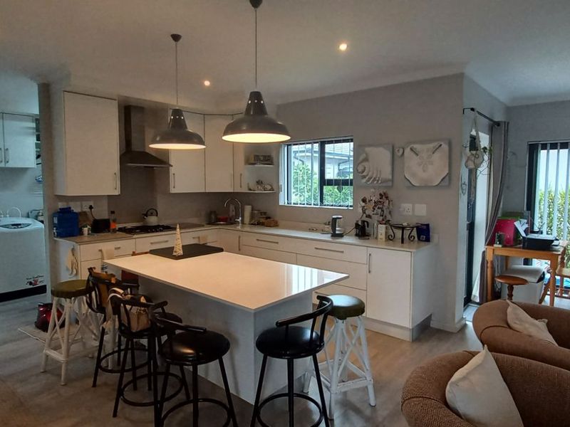 House For Sale in Diaz Beach - Photo 7