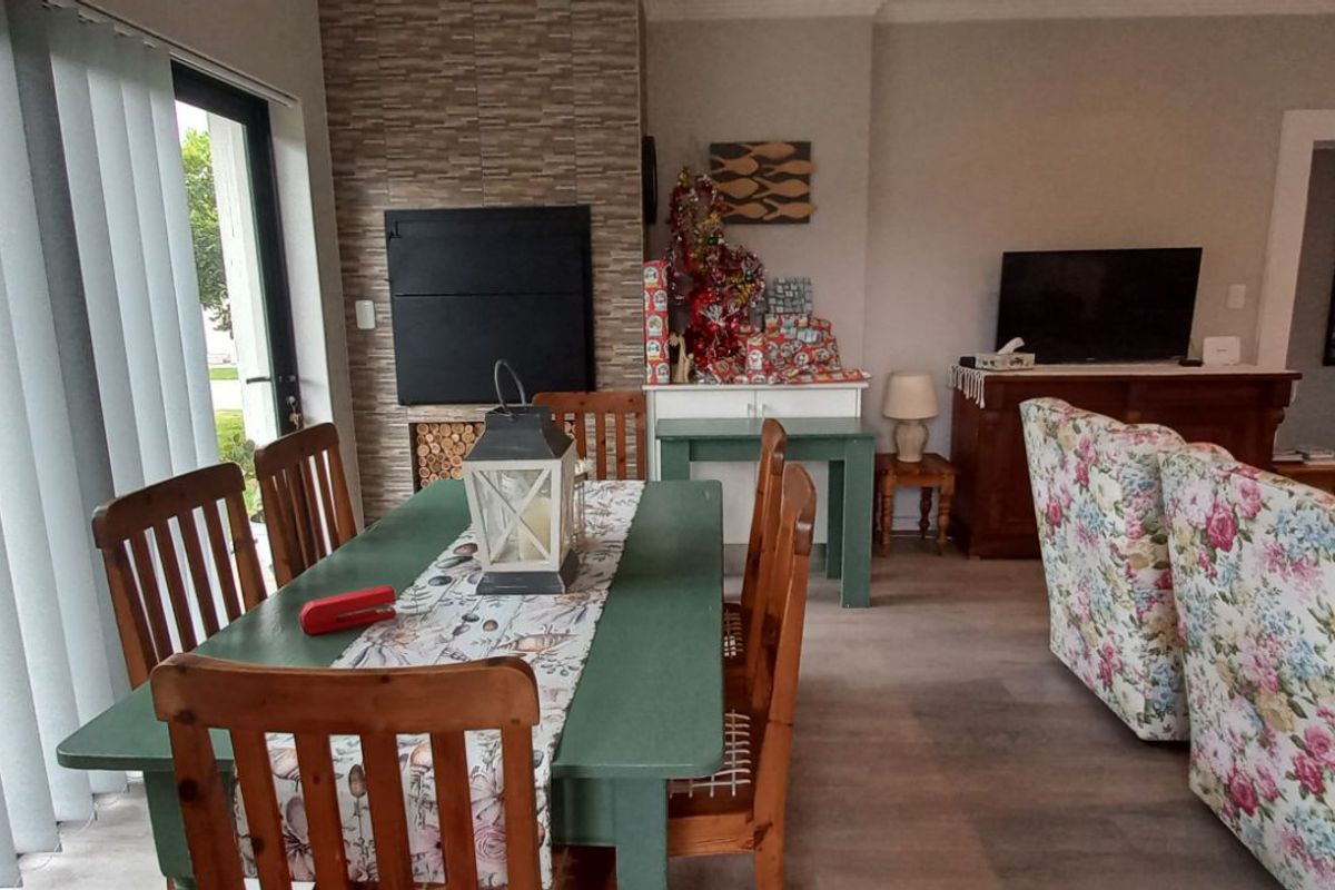 House For Sale in Diaz Beach - Photo 5