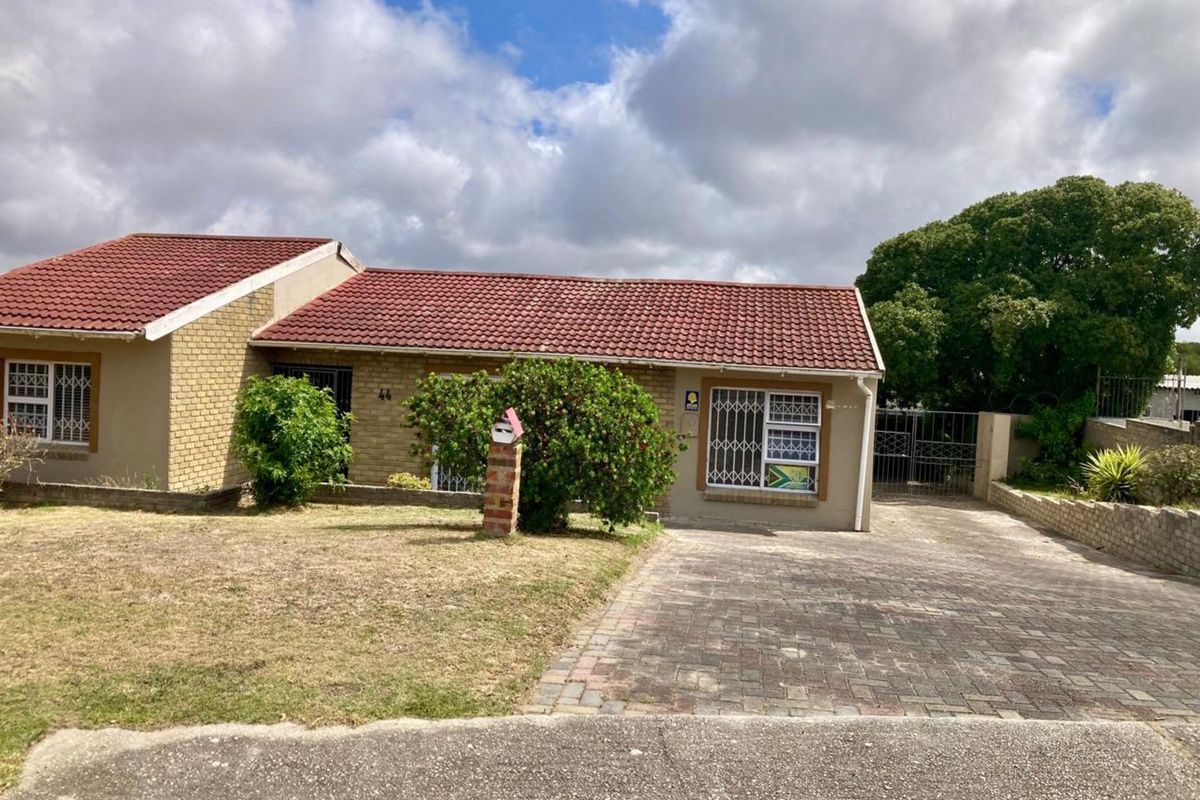 House For Sale in Rowallan Park - Photo 2