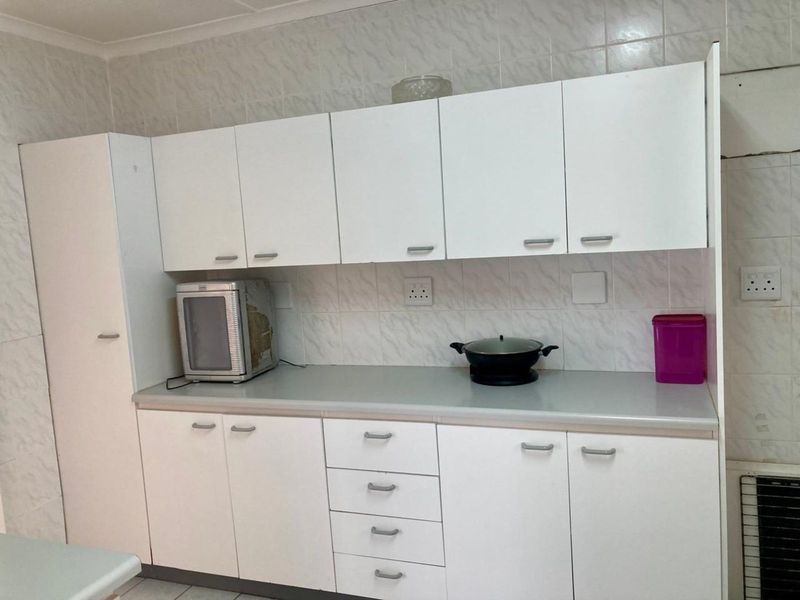 House For Sale in Rowallan Park - Photo 8