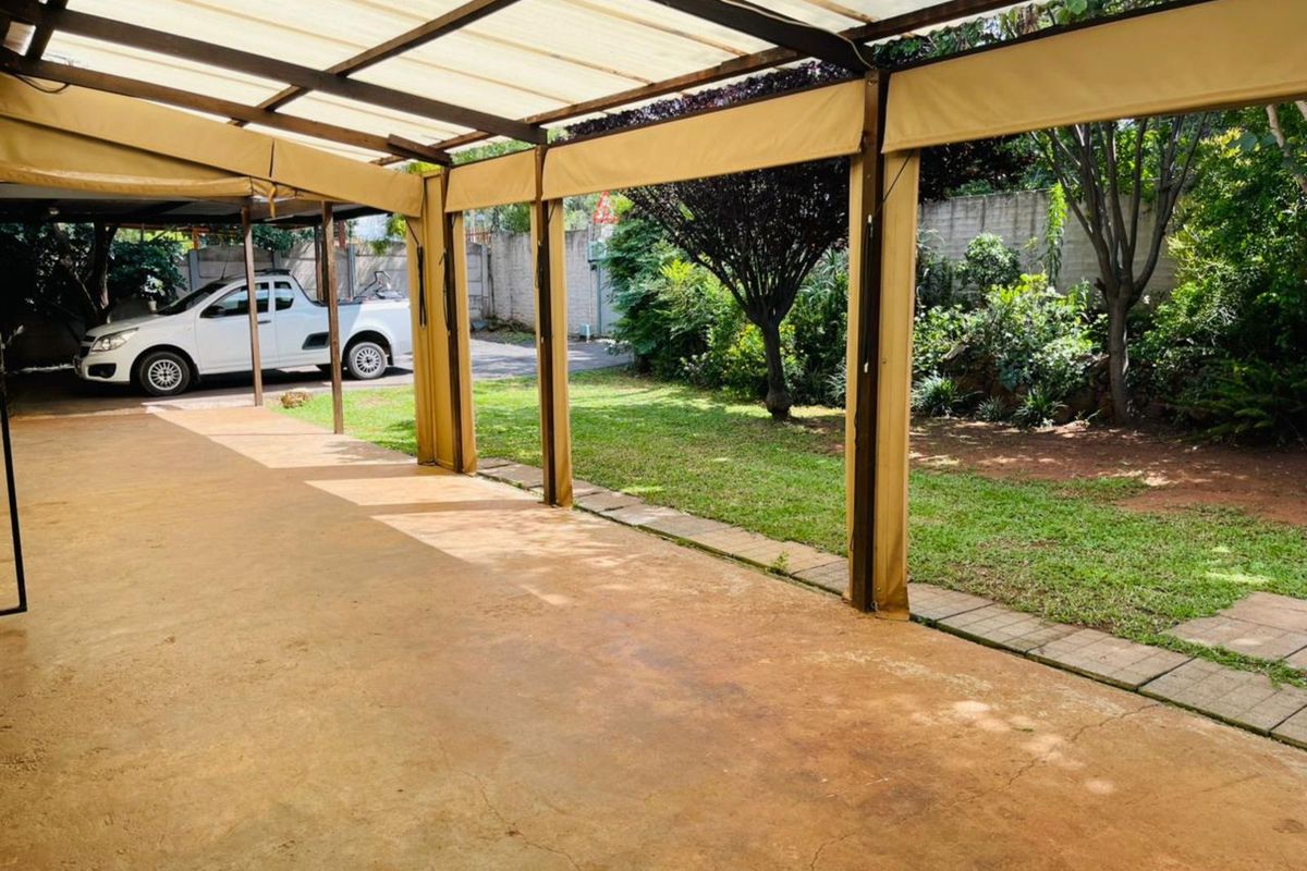 House For Sale in Lyttelton Manor - Photo 4