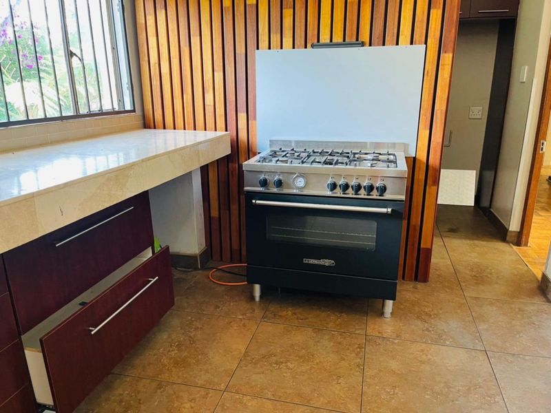 House For Sale in Lyttelton Manor - Photo 7