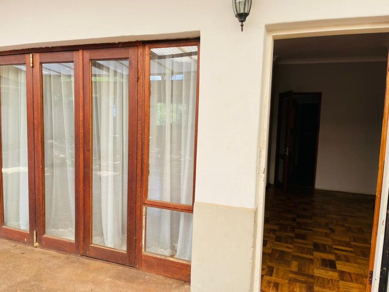 House For Sale in Lyttelton Manor - Photo 6